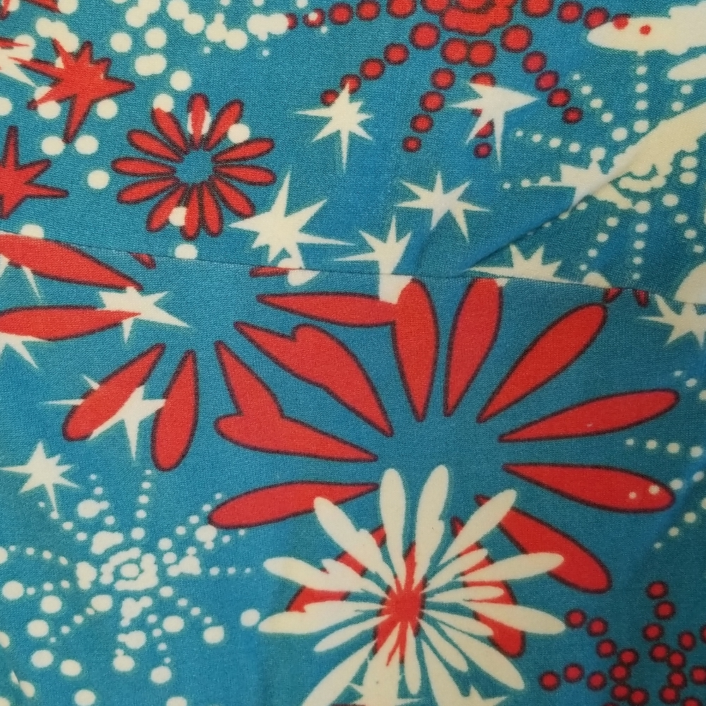 Lularoe OS Super Fun & Soft OS Leggings Like New